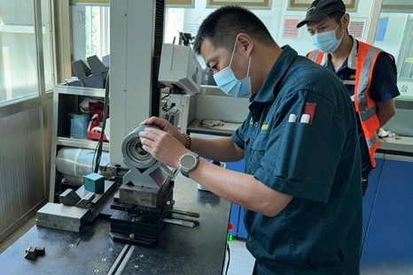 The factory strictly controls product quality.